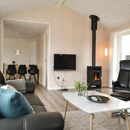 Four Bedroom Holiday In Hvide Sande * Bjerregård