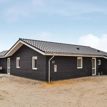 Four Bedroom Holiday In Hvide Sande Bjerregård